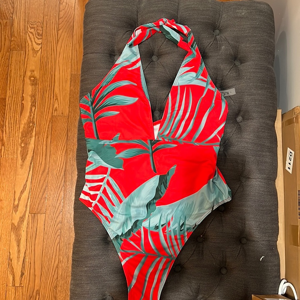 SHEIN Red palm print one piece